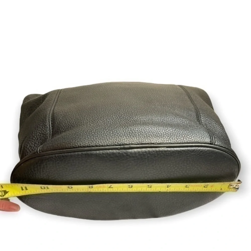 Michael kors black leather tote bag